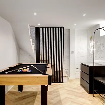 Duplex De Luxe Avec Billard Et Baignoire *