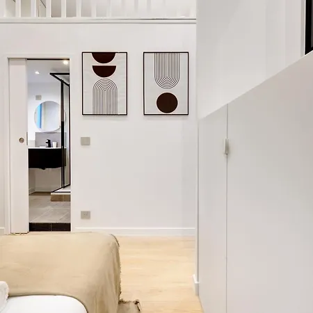 Duplex De Luxe Avec Billard Et Baignoire * Parijs